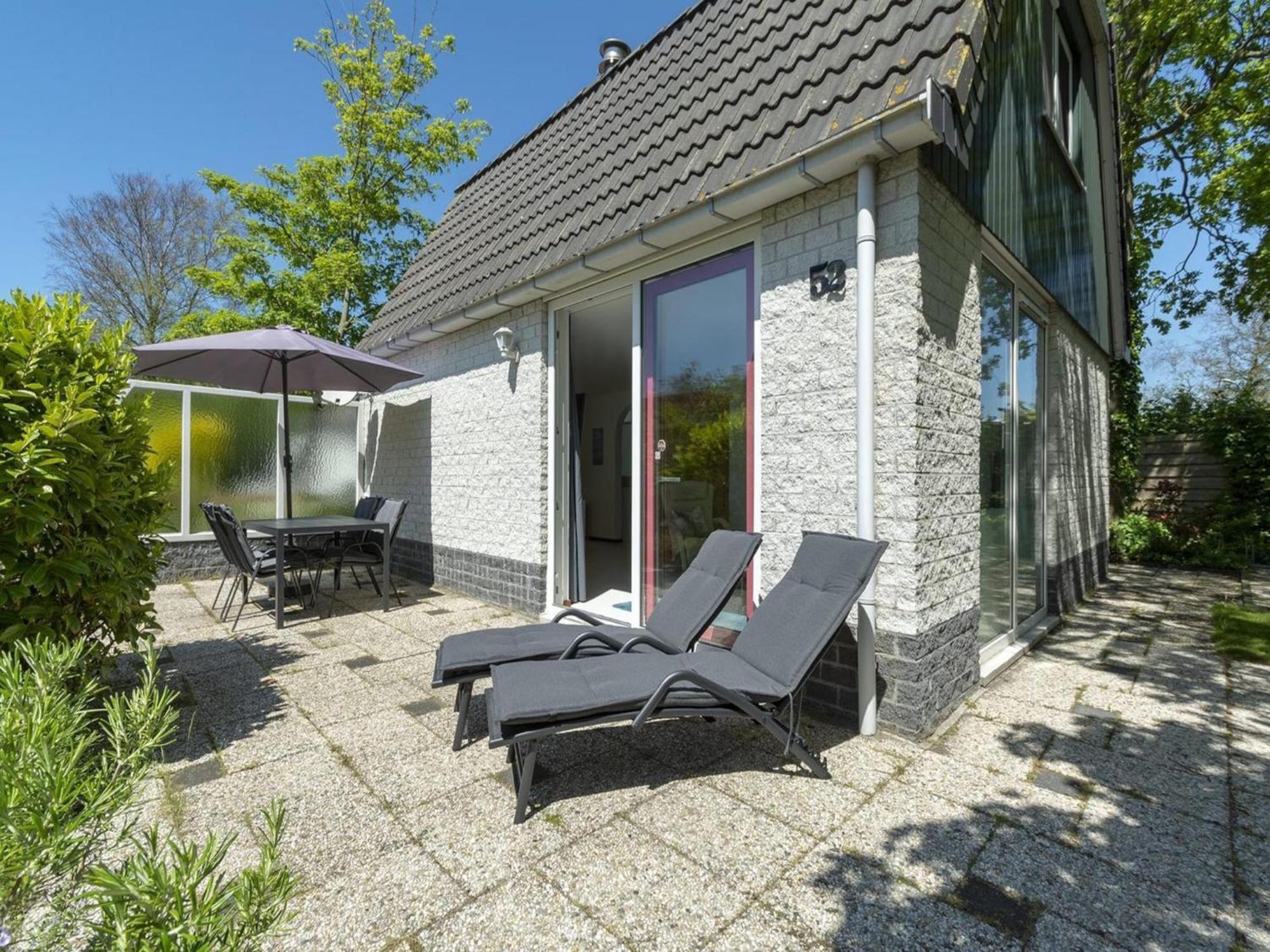 Holiday Home With Pool By The Sea Sint Maartensvlotbrug 外观 照片
