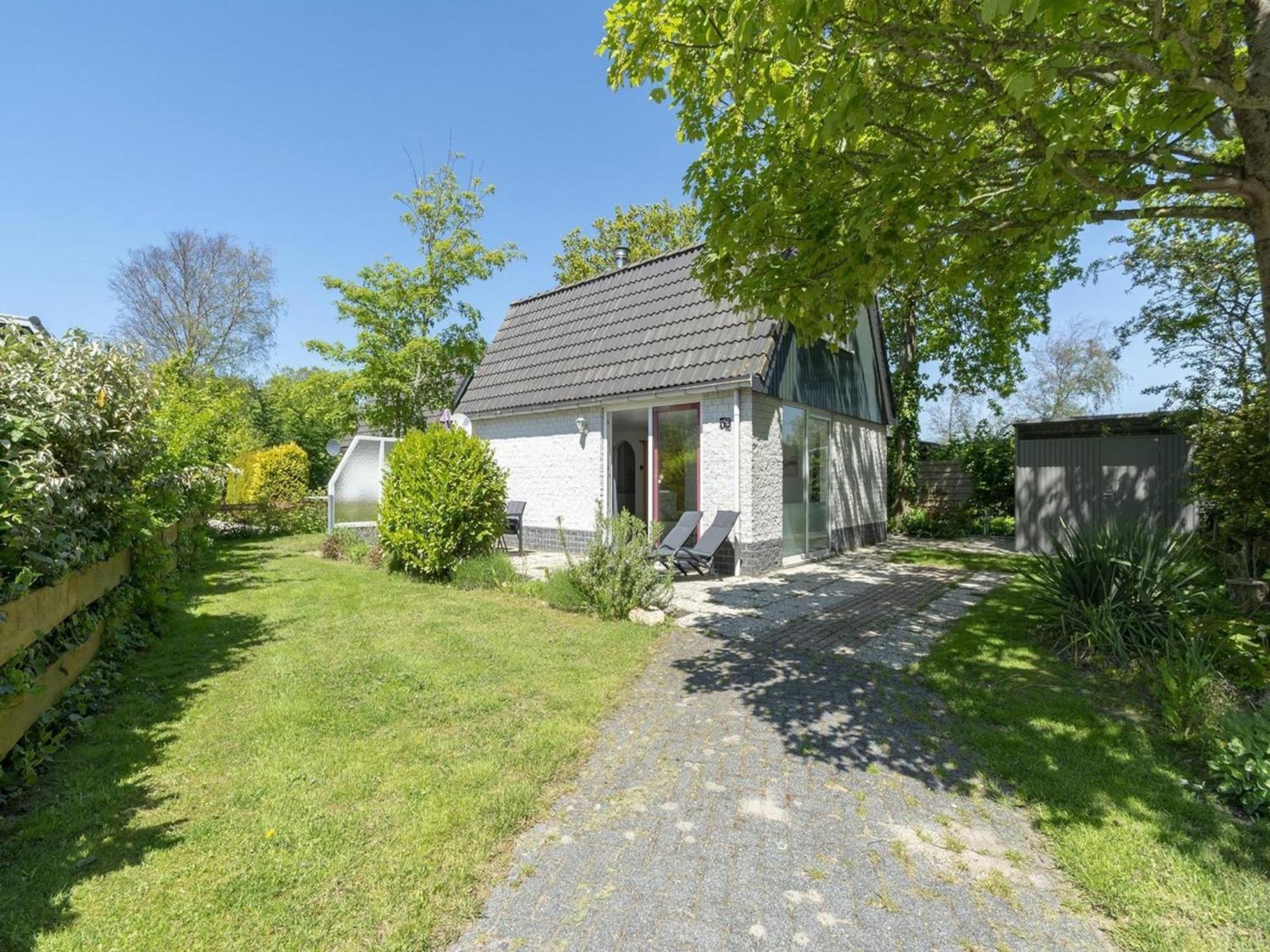 Holiday Home With Pool By The Sea Sint Maartensvlotbrug 外观 照片